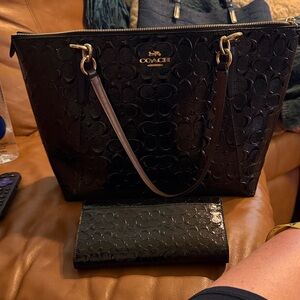 Coach Black Embossed patent leather purse and wallet like new